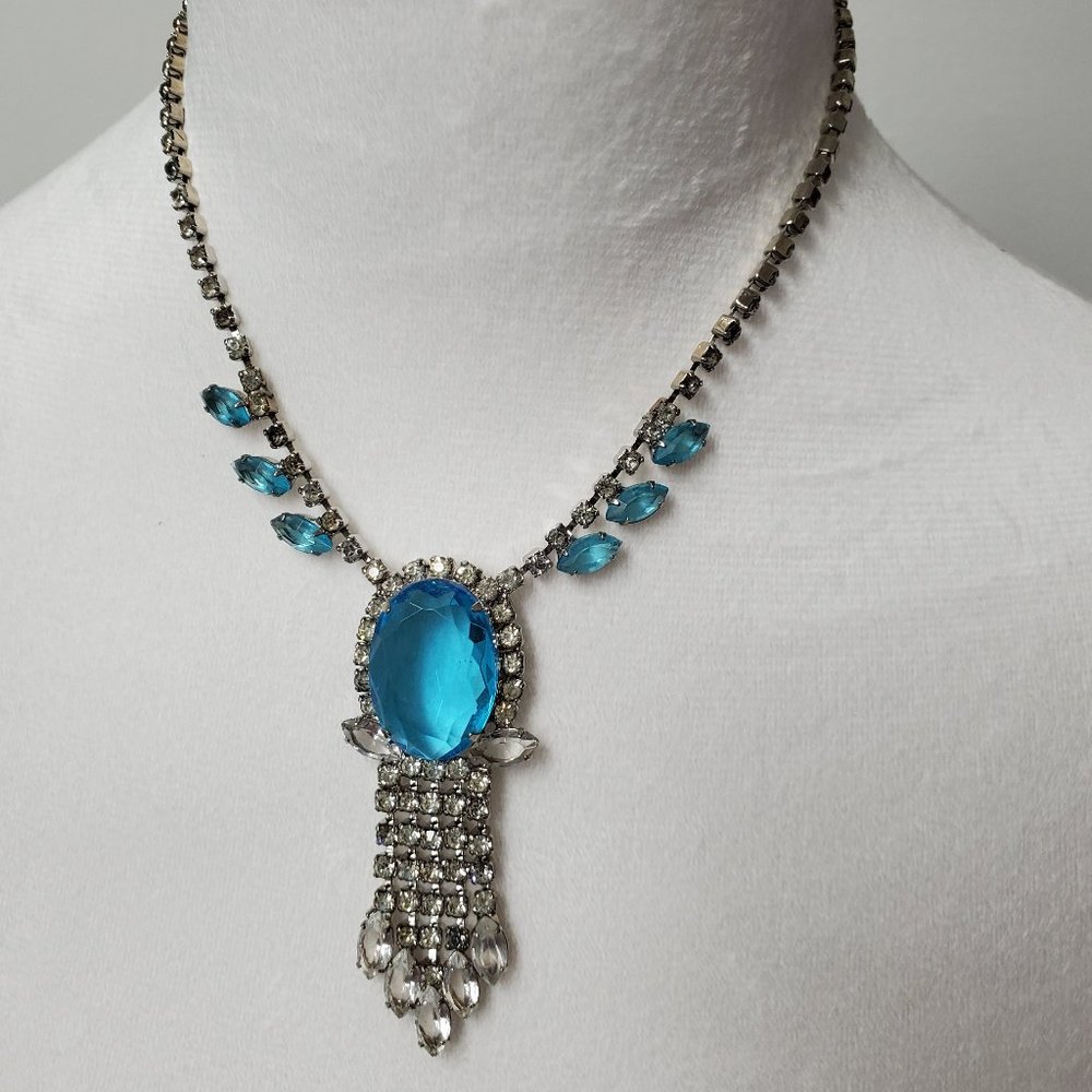 Silver plated necklace with faux diamonds